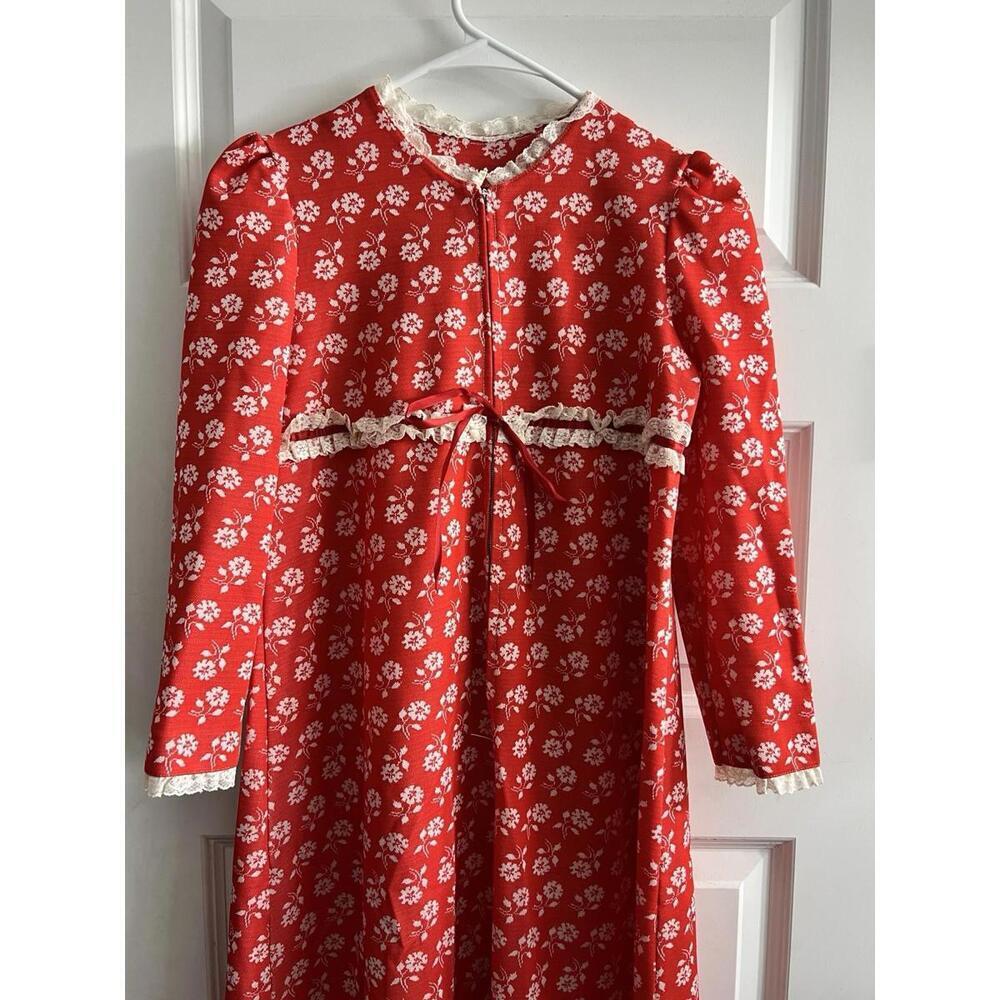 Vtg 60s/70s Red Floral Zip Up House Dress Nightgown Maxi Prairie Mod XS/S - Picture 2 of 8
